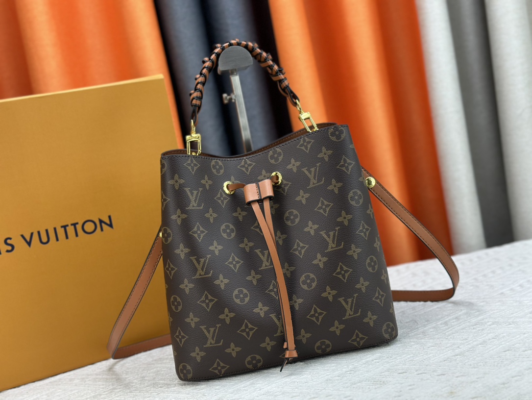LV bag 520